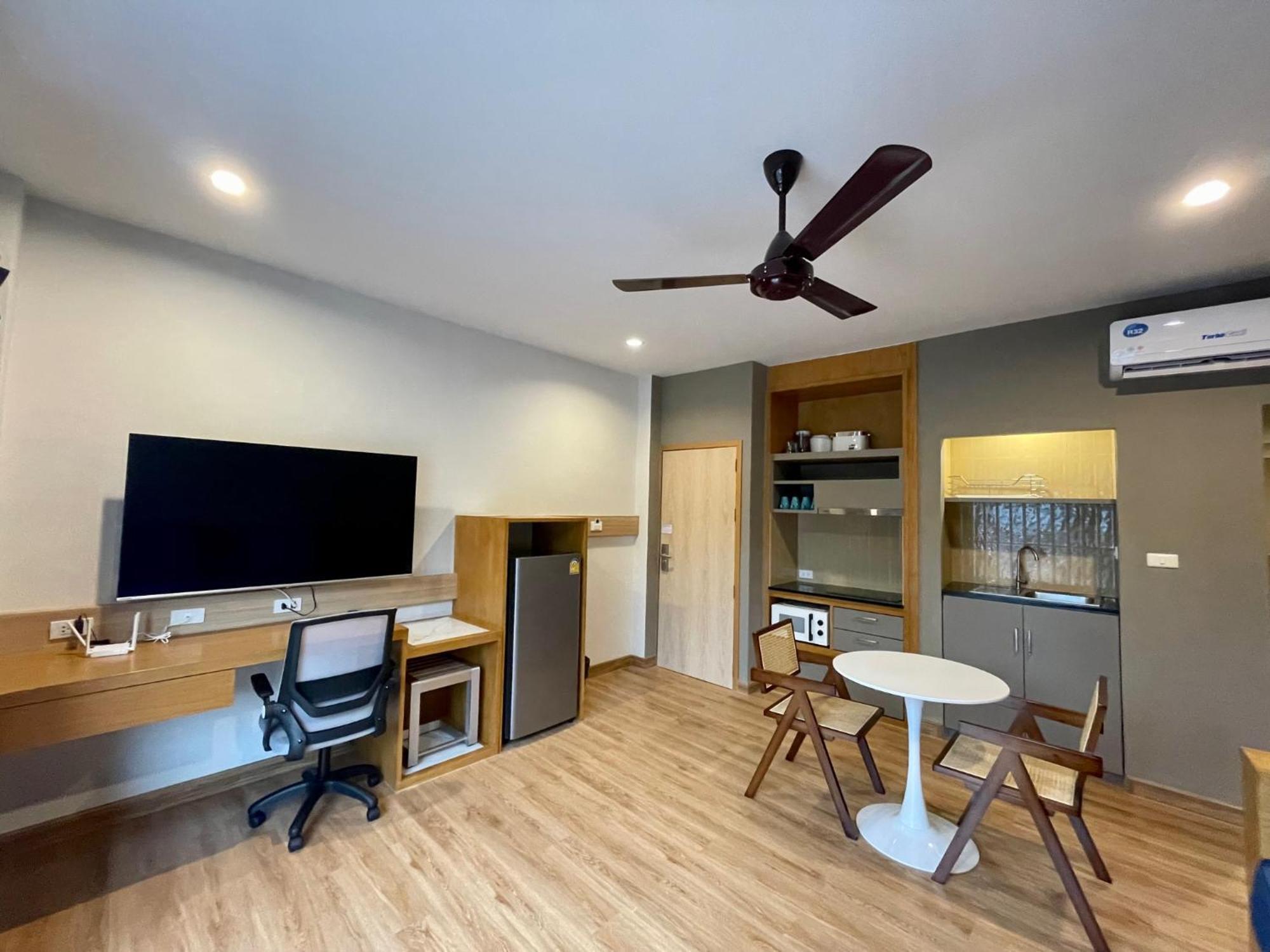 Karon Room Actually Service Apartment מראה חיצוני תמונה